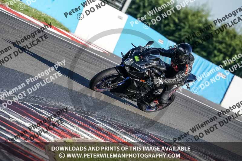 donington no limits trackday;donington park photographs;donington trackday photographs;no limits trackdays;peter wileman photography;trackday digital images;trackday photos